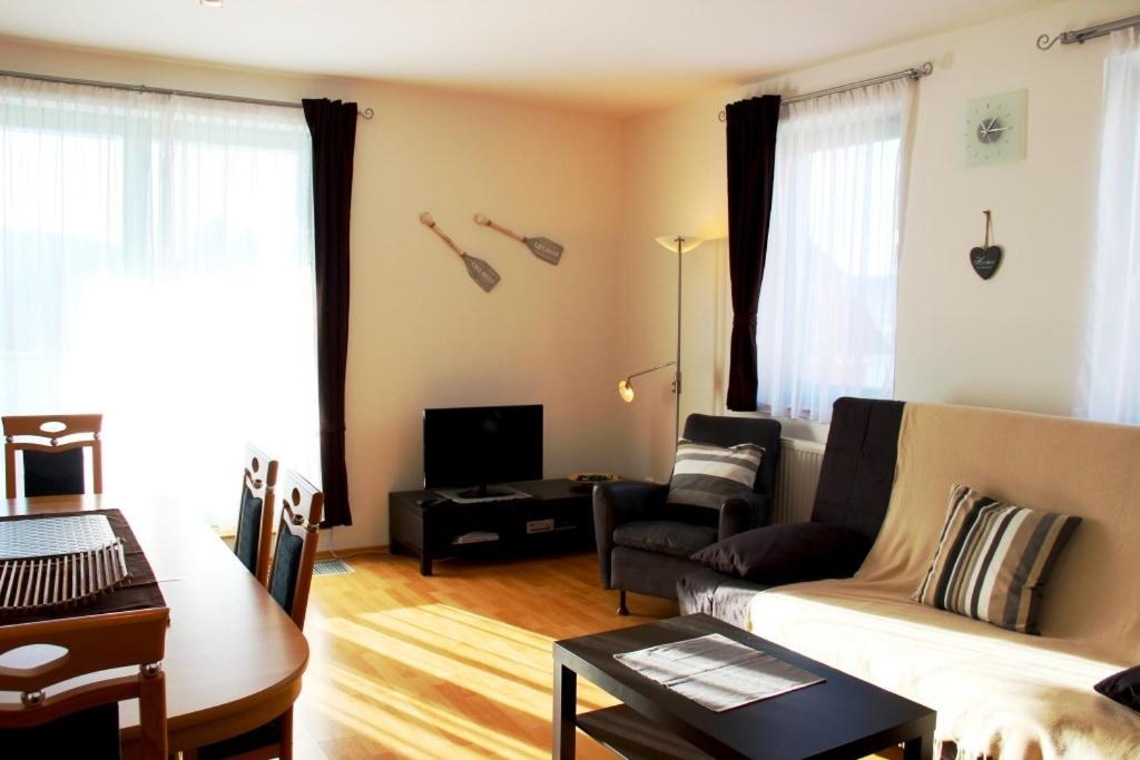 Apartman Adam リプノ・ナト・ヴルタヴォウ 部屋 写真